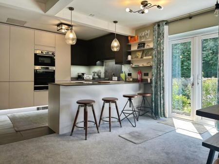 Dining Kitchen Area