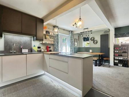 Dining Kitchen Area