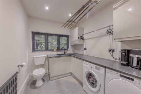 Utility Room / WC