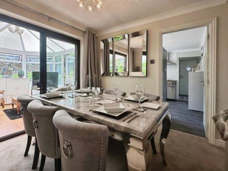 Lounge Diner