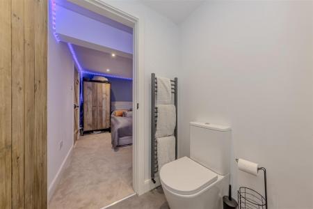 Bedroom Five Ensuite