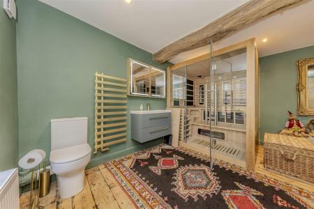 Bedroom One Ensuite