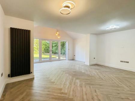 Living Dining Area