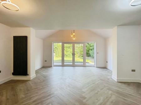 Living Dining Area