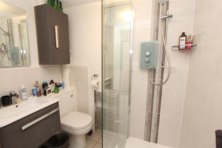 Shower Room.JPG