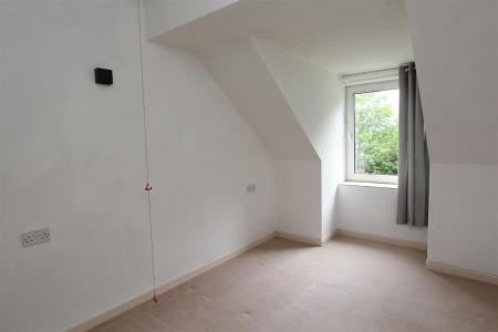 BEDROOM 2.JPG
