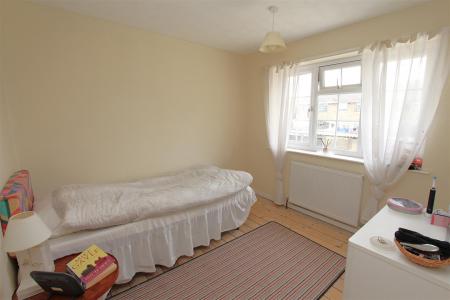 Bedroom 2.JPG