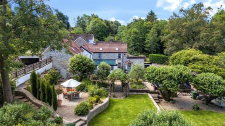 1472244-19-6a352892e813a-ARW-1.jpg