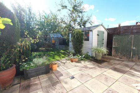 GARDEN.JPG
