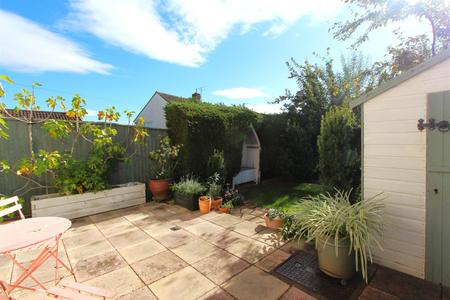 GARDEN 2.JPG