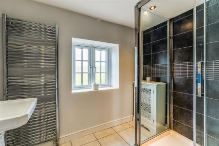 68750_Crofton-Cottage-Bath-Road  (30).jpg