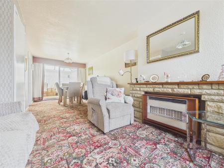 CAM01407G0-PR0127-STILL005.jpg