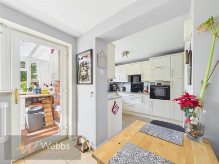 Kitchen 3.jpg