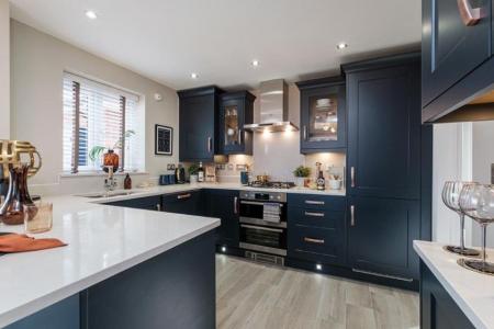 kitchen 2.jpg