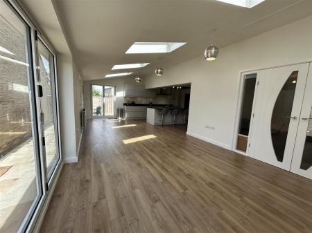 KITCHEN/DINING/FAMILY ROOM