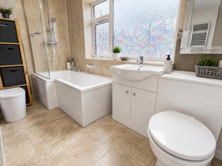 Ensuite