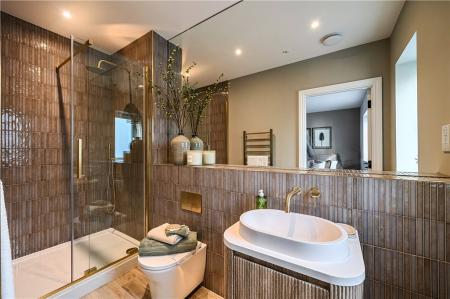 Sh Ensuite