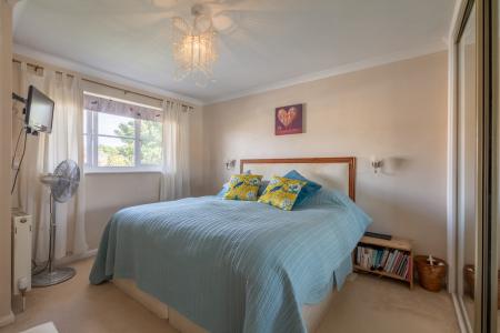 34 Cornwall Crescent (2)