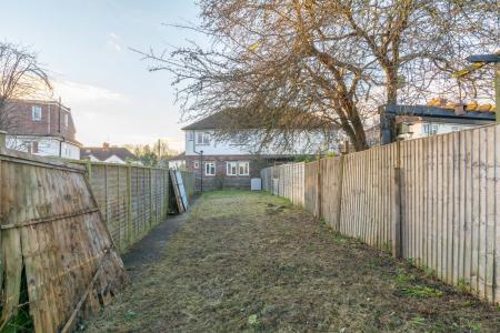 21a Cherry Gardens (4)