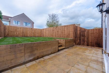 Plot 1, Fleur de List (27)