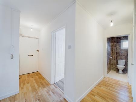 CAM01709G0-PR0008-STILL006