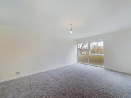 CAM01709G0-PR0008-STILL002