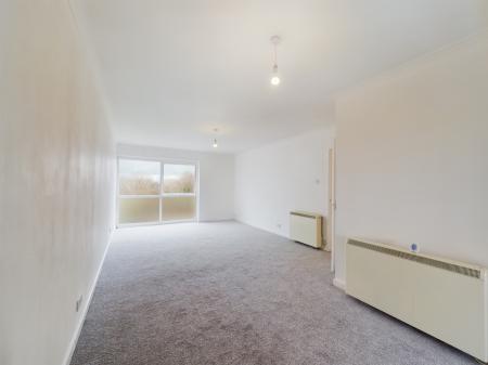 CAM01709G0-PR0008-STILL001