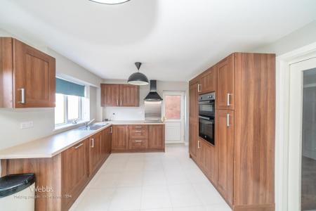 © Webbs Estate Agents © (30 of 53).jpg