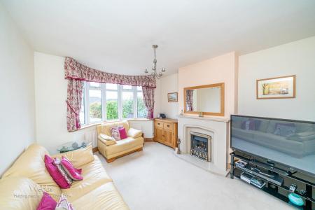 © Webbs Estate Agents © (103 of 224).jpg