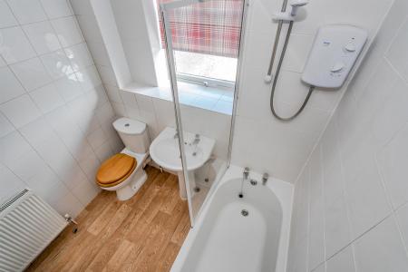 72 Blake Close, Hednesford, Staffordhire, WS11 5UB