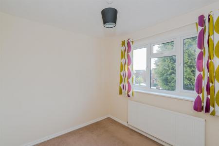 72 Blake Close, Hednesford, Staffordhire, WS11 5UB