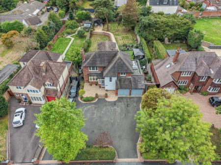 dji_fly_20260901_163510_0090_1788334835878_photo.j