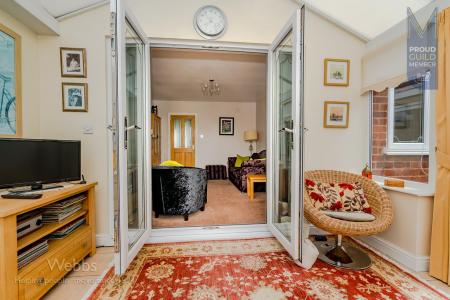 © Webbs Estate Agents ©  (305 of 28).jpg