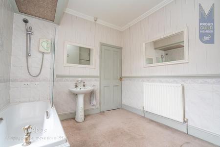 LLEYOpwcmEC3baoHKB5awA.jpg