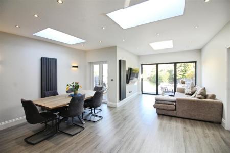 Open Plan Kitchen/Dining/Living