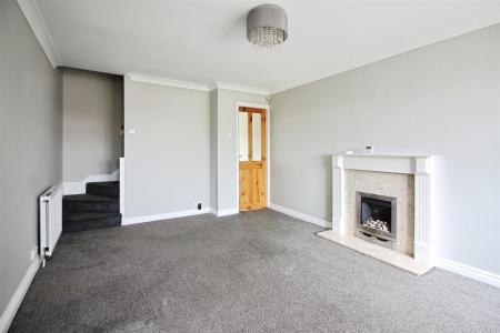 Lounge/Dining