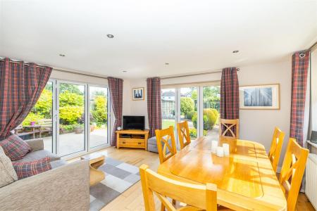 Dining/Sitting Room