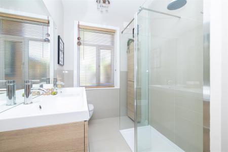 Family Shower room