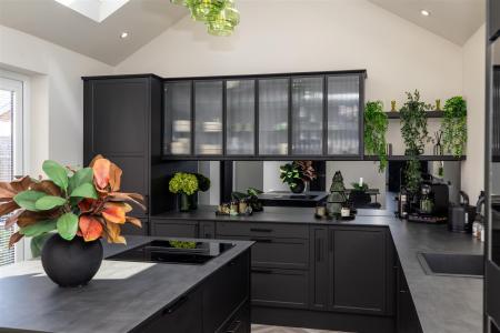 Kitchen/dining