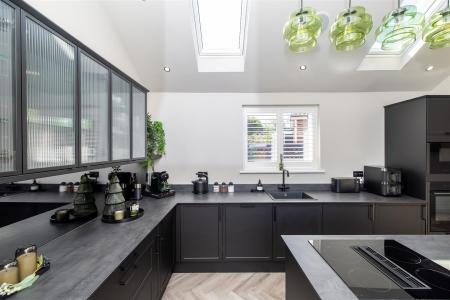 Kitchen/dining