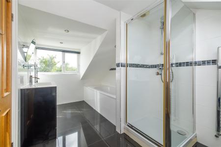 En-suite Bathroom