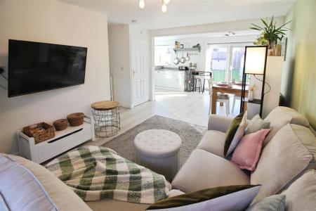 Open Plan Lounge/Diner