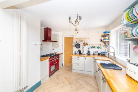 Fitted Kitchen