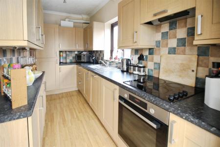 Fitted Kitchen