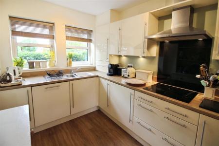 Fitted Kitchen