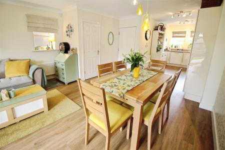 Family Room/Diner