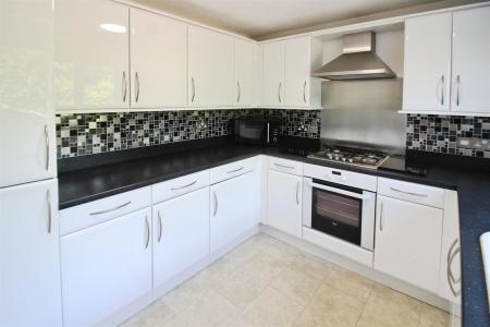 Fitted Kitchen