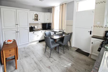 Dining Kitchen