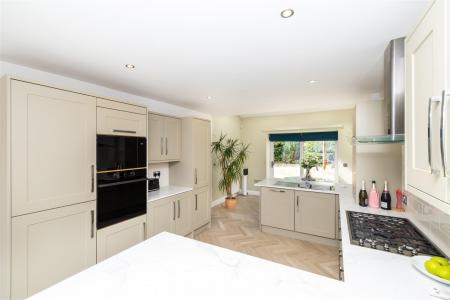 Kitchen Diner