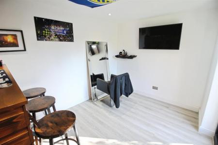 Bar/Office